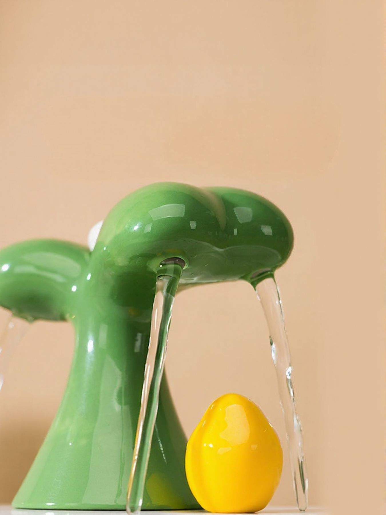 1963f1f0-2367-4fa6-a319-eb3d02408582-Max